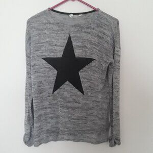 H & M girls size 14y, black/white, very light sheer sweater w/ black star